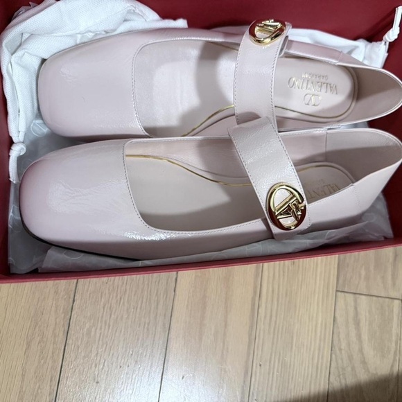 Valentino Shoes - Valentino Blush Pink Mary Jane Flats